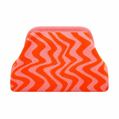 Knitty – The Snap-Shut Makeup Bag