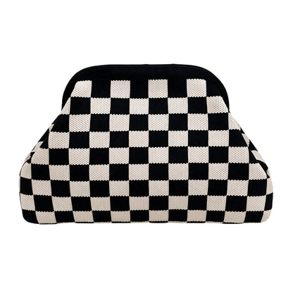 Knitty – The Snap-Shut Makeup Bag