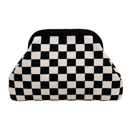 Knitty – The Snap-Shut Makeup Bag