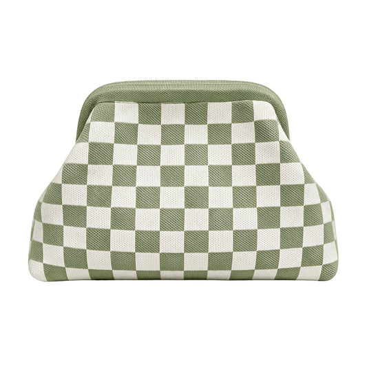 Knitty – The Snap-Shut Makeup Bag