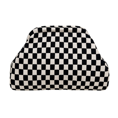 Knitty – The Snap-Shut Makeup Bag