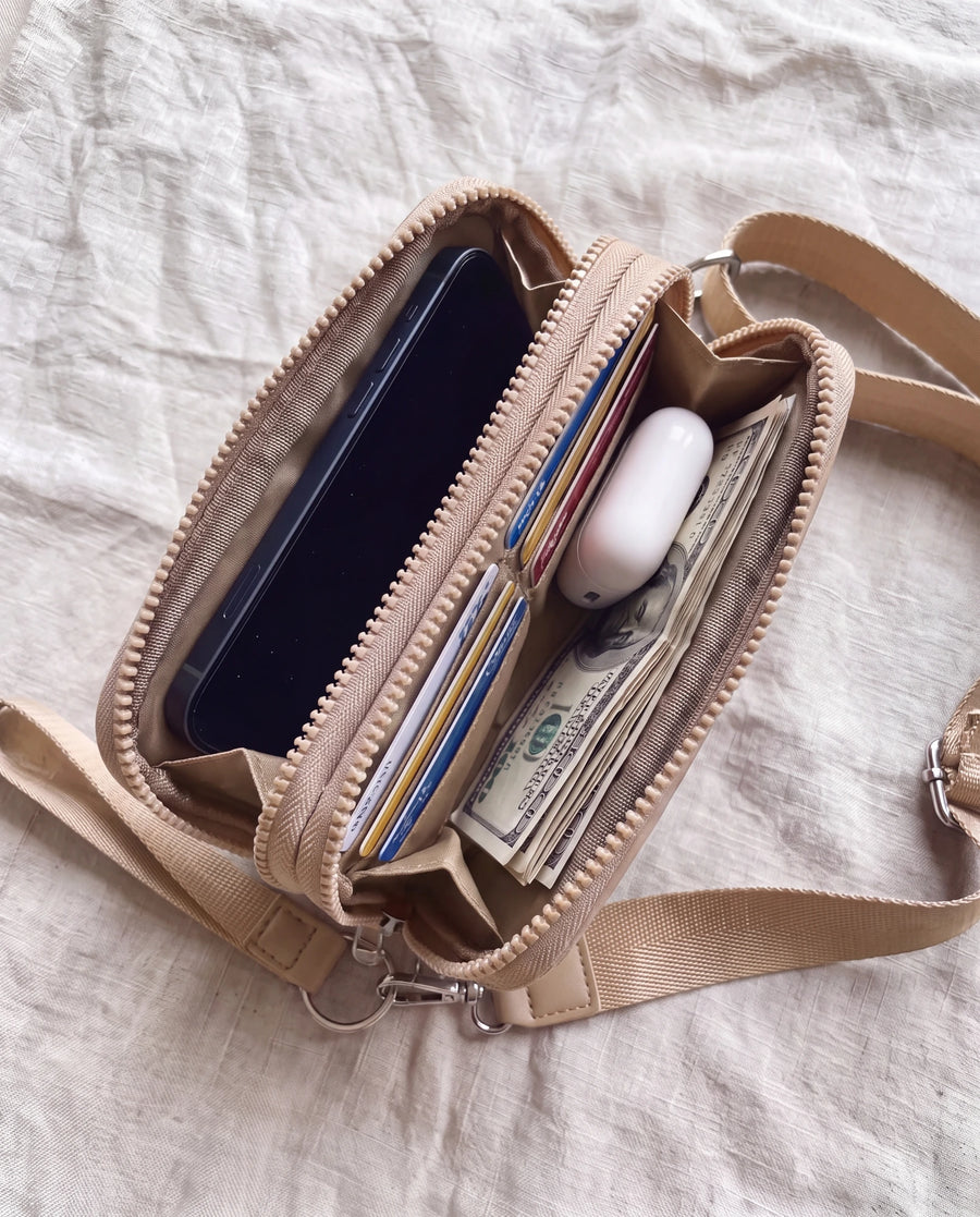 I'm Not a Purse Person — This Is My Whole Bag