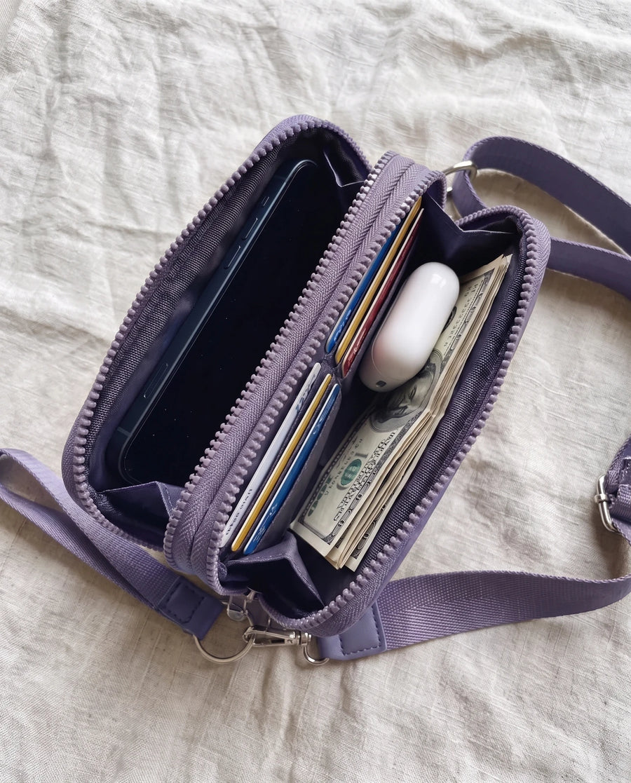 I'm Not a Purse Person — This Is My Whole Bag