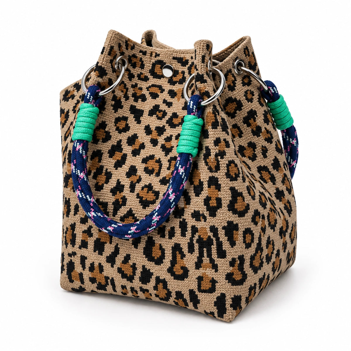 url(https://cdn.shopify.com/s/files/1/0572/6493/0902/files/bucky-leopard-20260929-swatch.webp?v=1790666559)