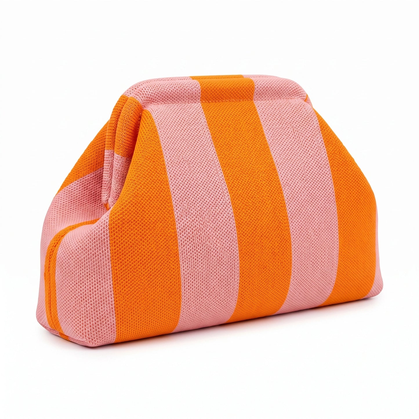 Knitty – The Snap-Shut Makeup Bag