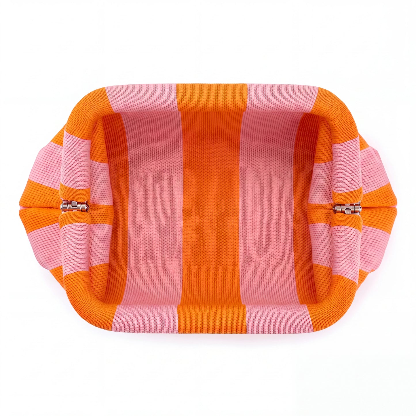 Knitty – The Snap-Shut Makeup Bag