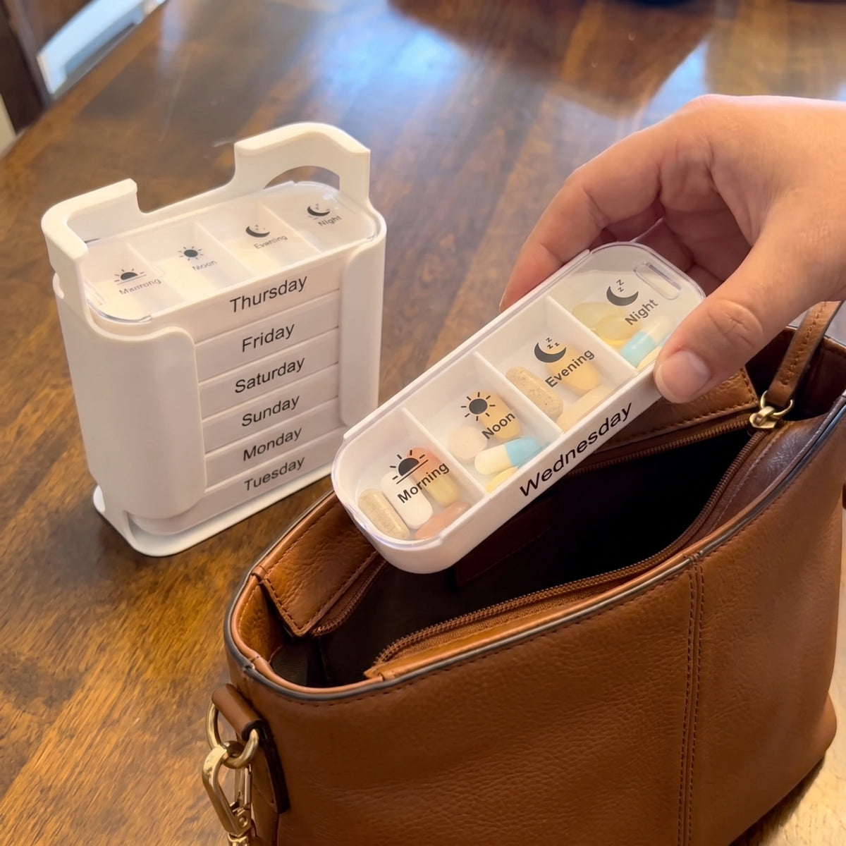 Stacky – The Slide-Out Pill Organizer