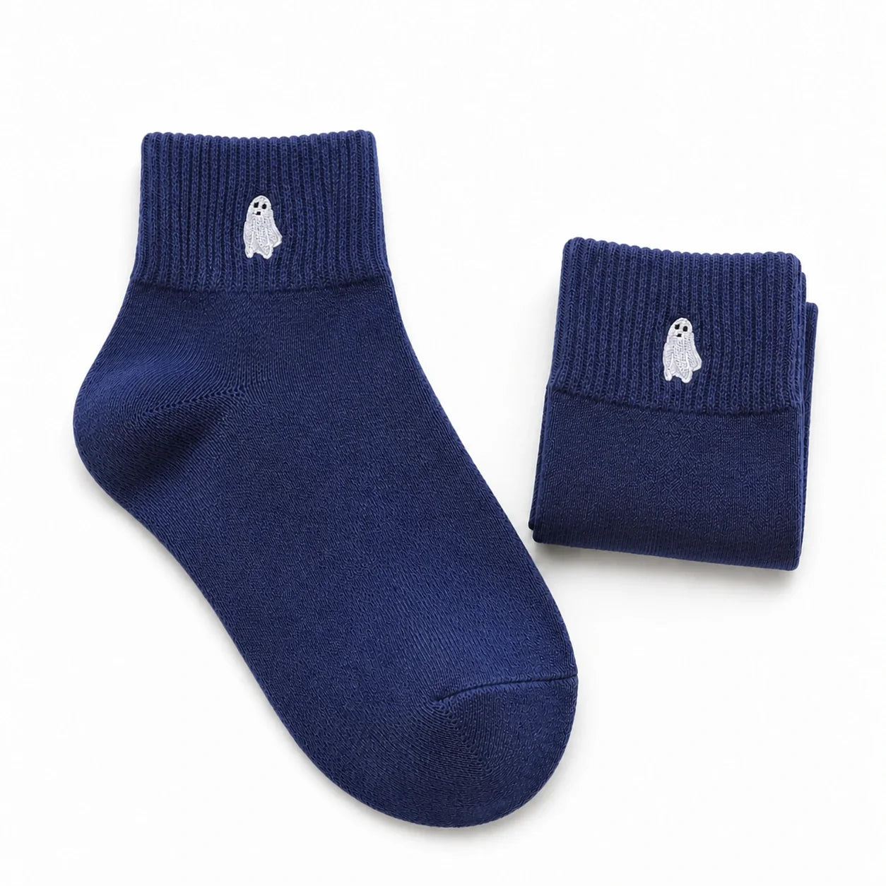 Spooky Halloween ankle socks, navy with white ghost