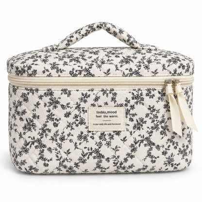 url('https://cdn.shopify.com/s/files/1/0572/6493/0902/files/nesty-swatch-black-ditsy-f68794.webp?v=1790320082')